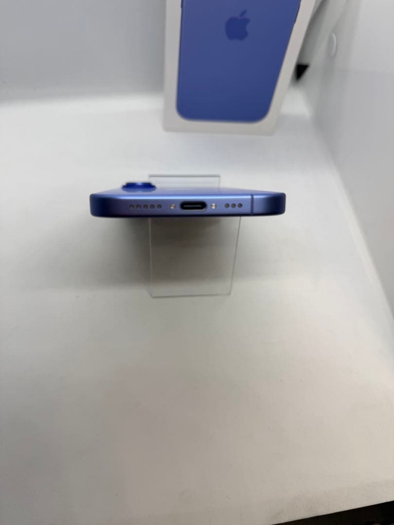 【極美品】iPhone16 256GB バッテリー100% 付属品完備端末！