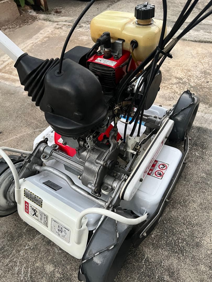 草刈機　スパイダーモアーAZ850_4WD