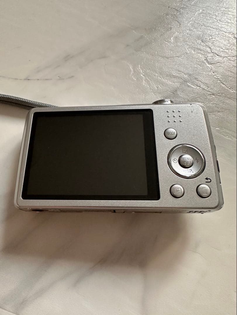 Panasonic LUMIX DMC-FH6 シルバー 充電器付