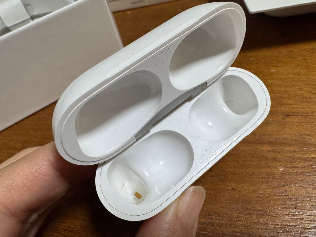 AirPods pro (第2世代)※右耳のみです