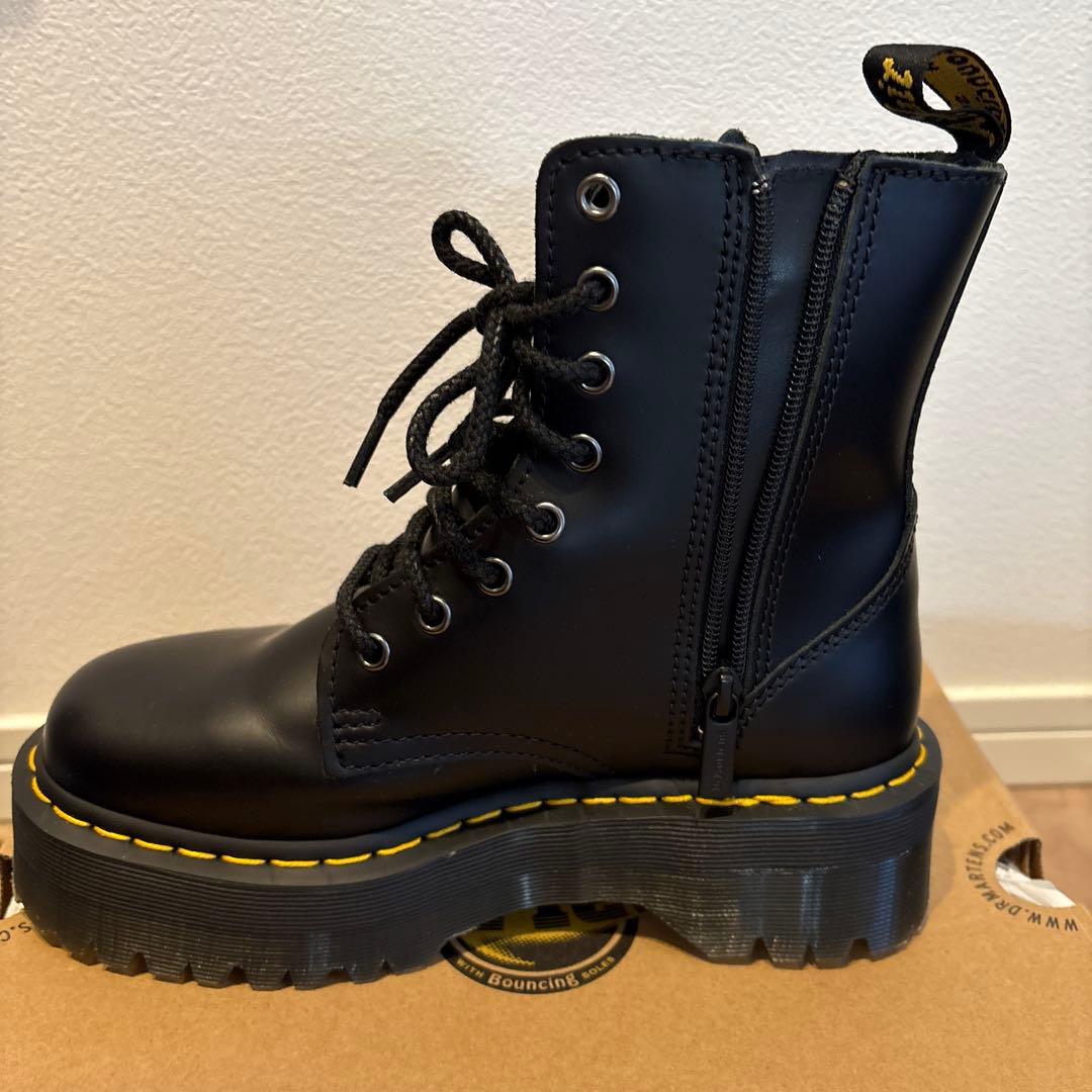 【超美品】Dr. Martens 8ホール　24