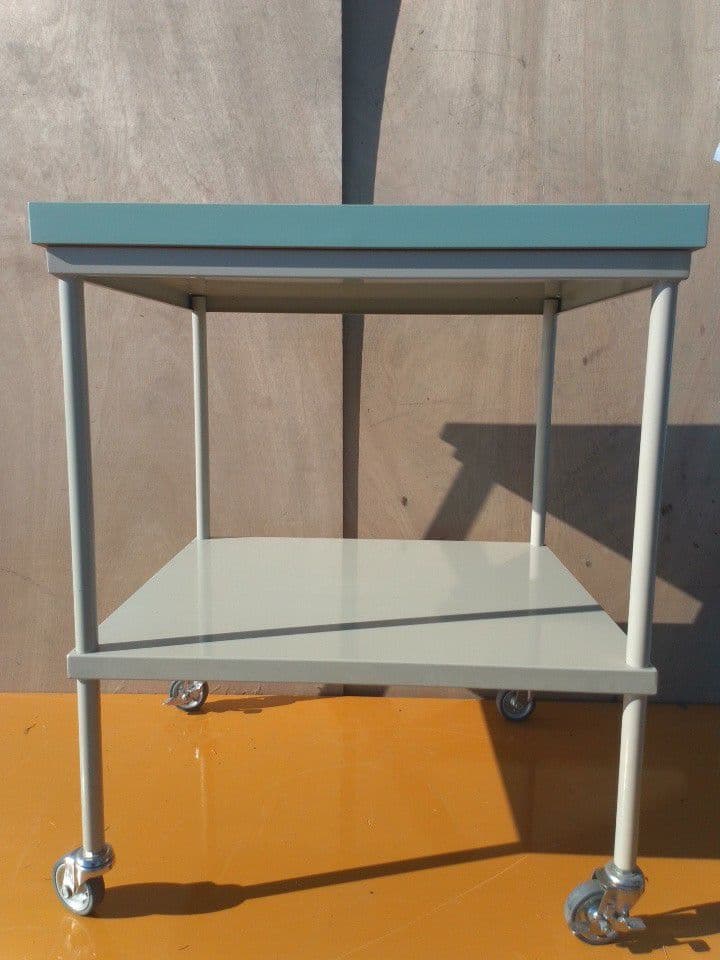 SOLNO 調剤テーブル　丈夫なツールワゴン　作業台　薬局　机