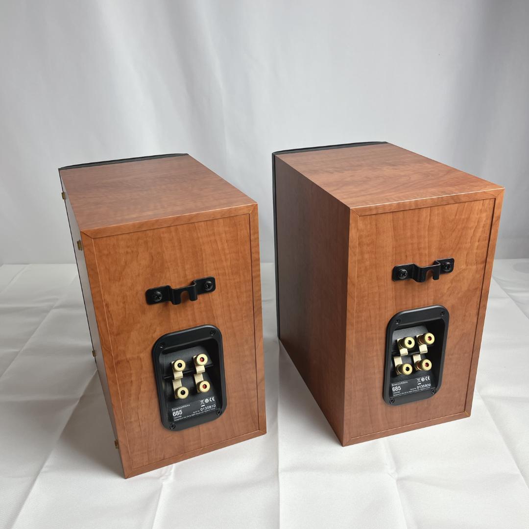 美品☘️ B&W　685　スピーカーペア