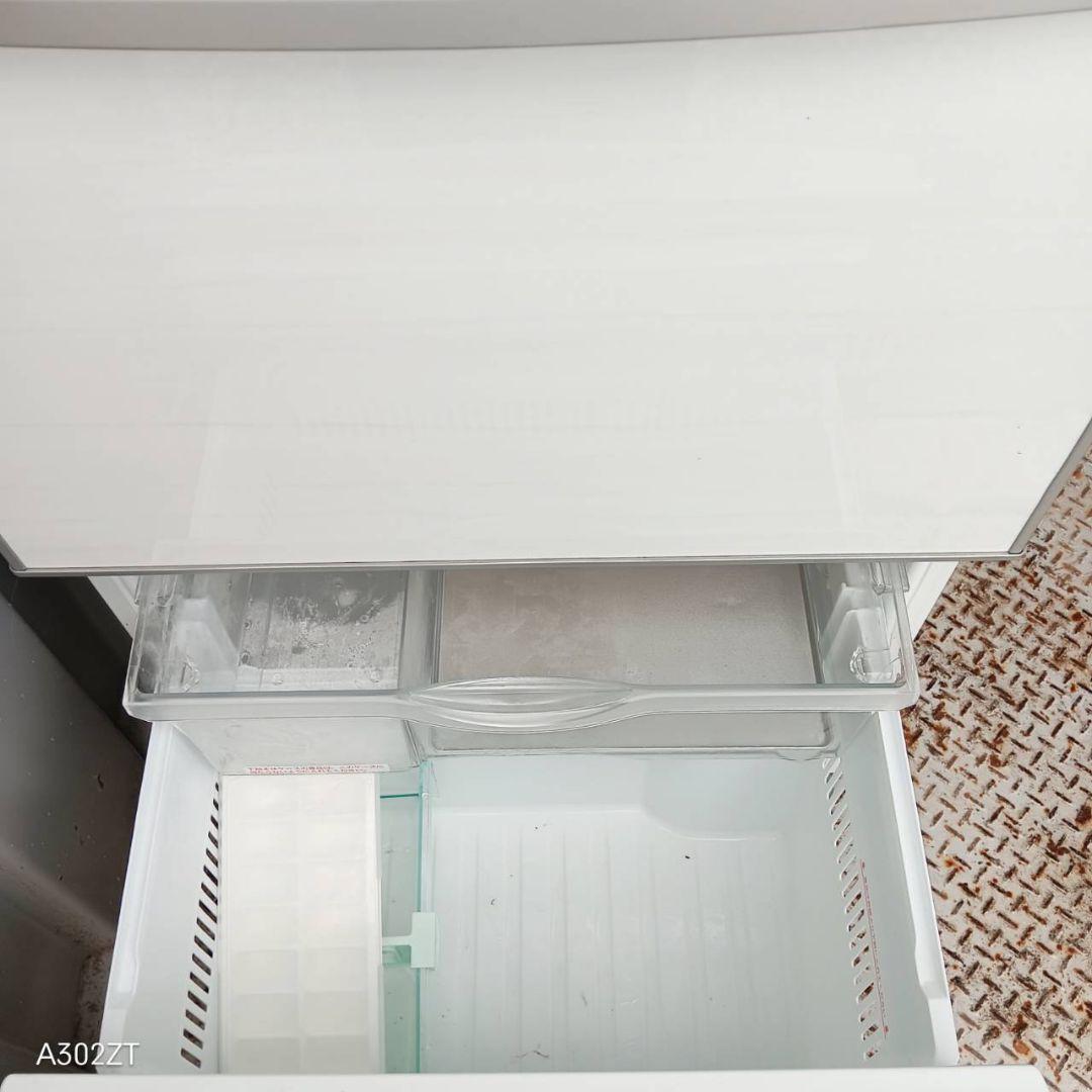 送料設置無料　Panasonic　自動製氷機能付き大型冷蔵庫　365L