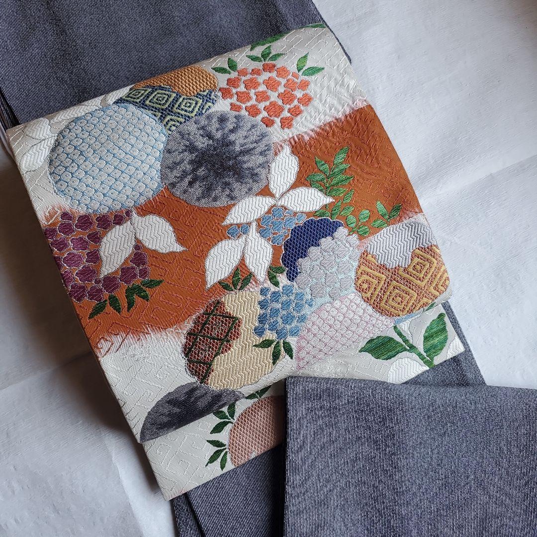 さらりと纏う浜ちりめん　極型万筋小紋