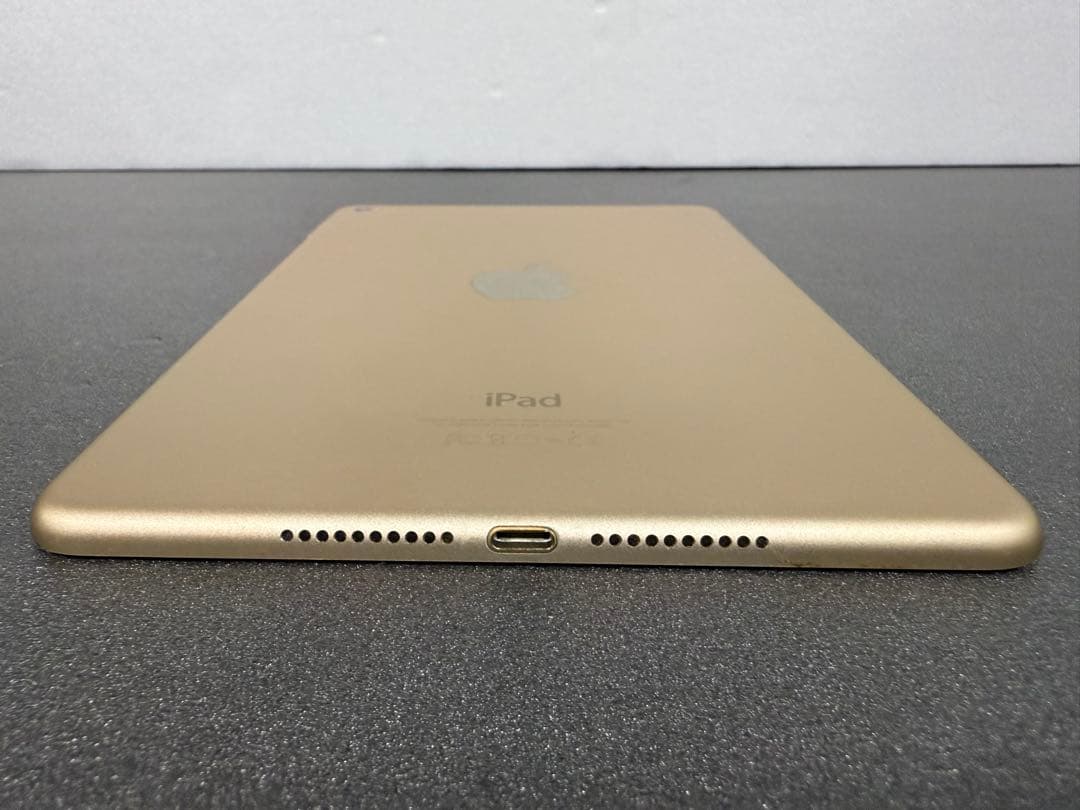 iPad mini4　128GB　7.9インチ　ゴールド／ホワイト　Apple