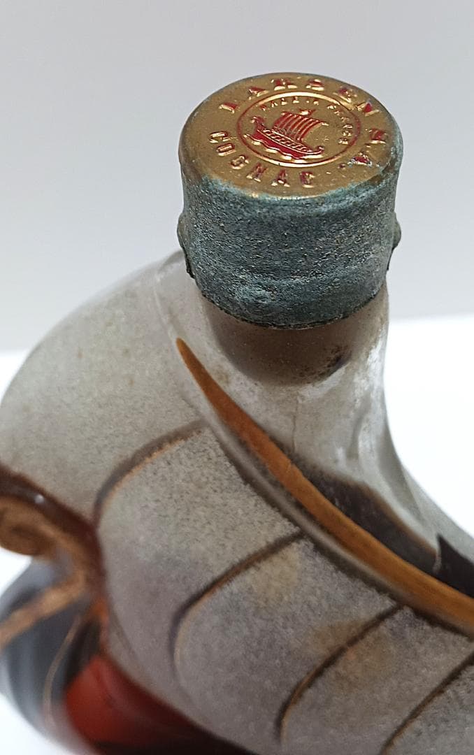 【希少】 未開栓 箱付き コニャック ラーセン クリア ボトル 船 40%