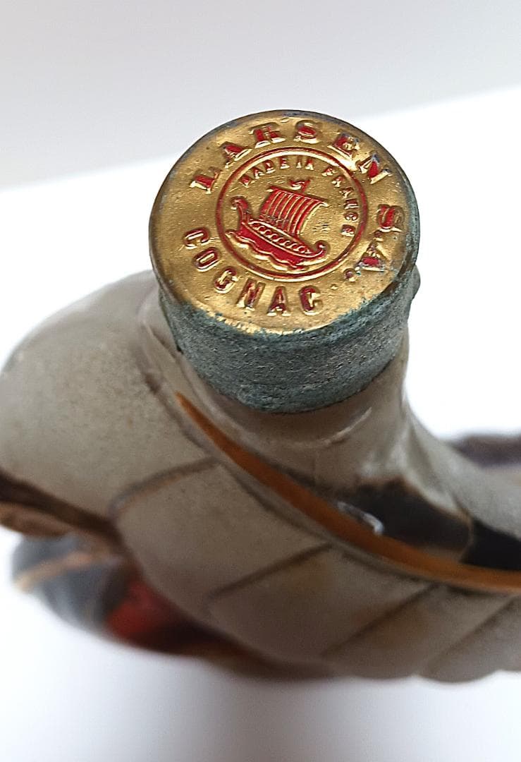 【希少】 未開栓 箱付き コニャック ラーセン クリア ボトル 船 40%