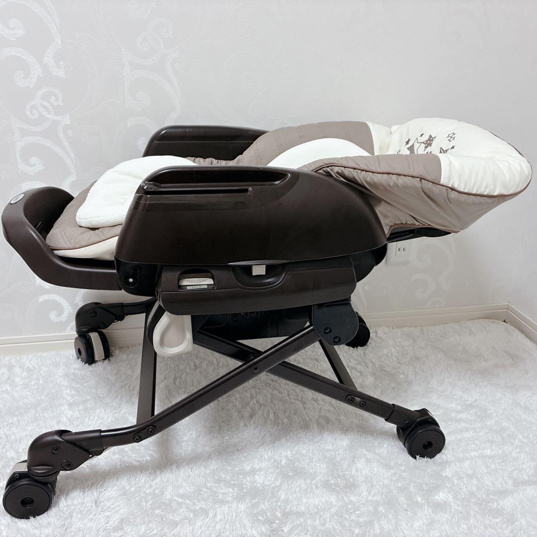 【美品】Combi コンビ ネムリラAT 新生児 自動 ハイローチェア