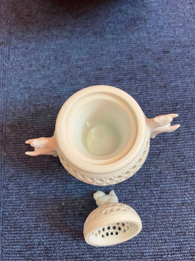 1121 平戸焼  十三代　中里茂右ヱ門作 白磁透かし細工  鳳耳　香炉 共箱付