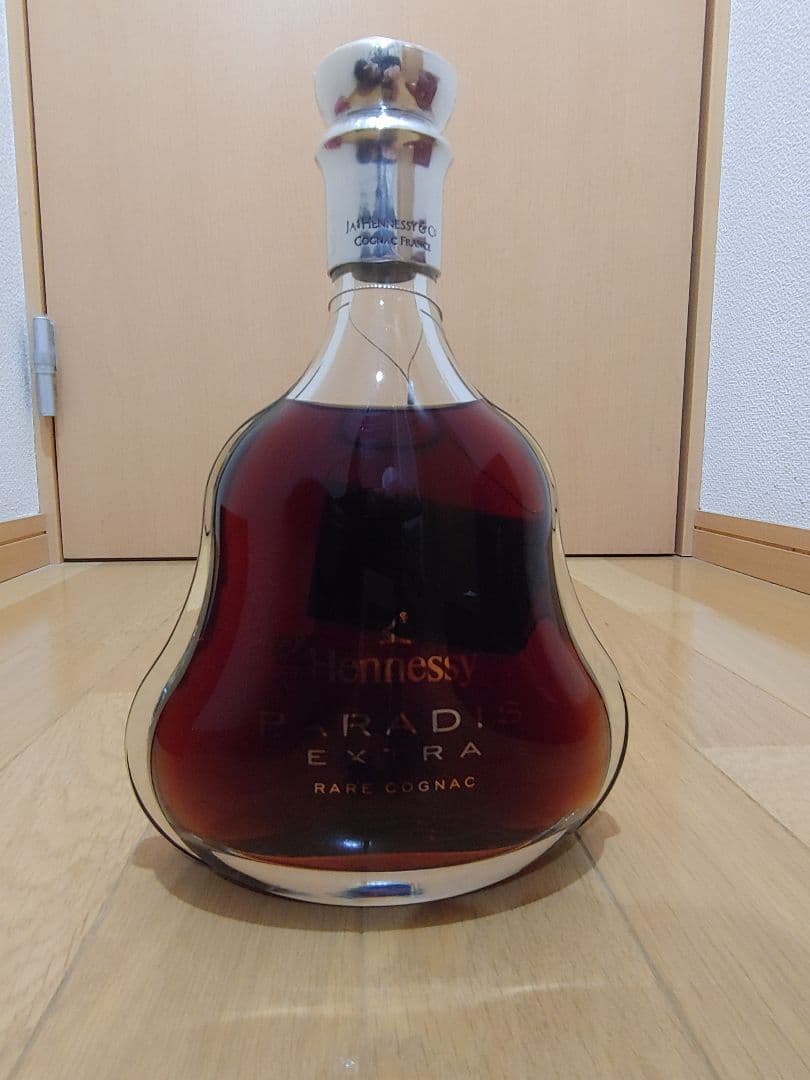 ヘネシー パラディ エクストラ 700ml 40% 専用箱・グラス付