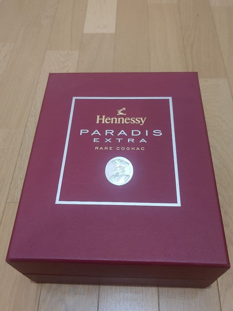 ヘネシー パラディ エクストラ 700ml 40% 専用箱・グラス付