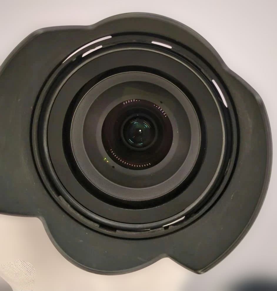 Nikon AF-S 18-135mm Kenkoプロテクター付き