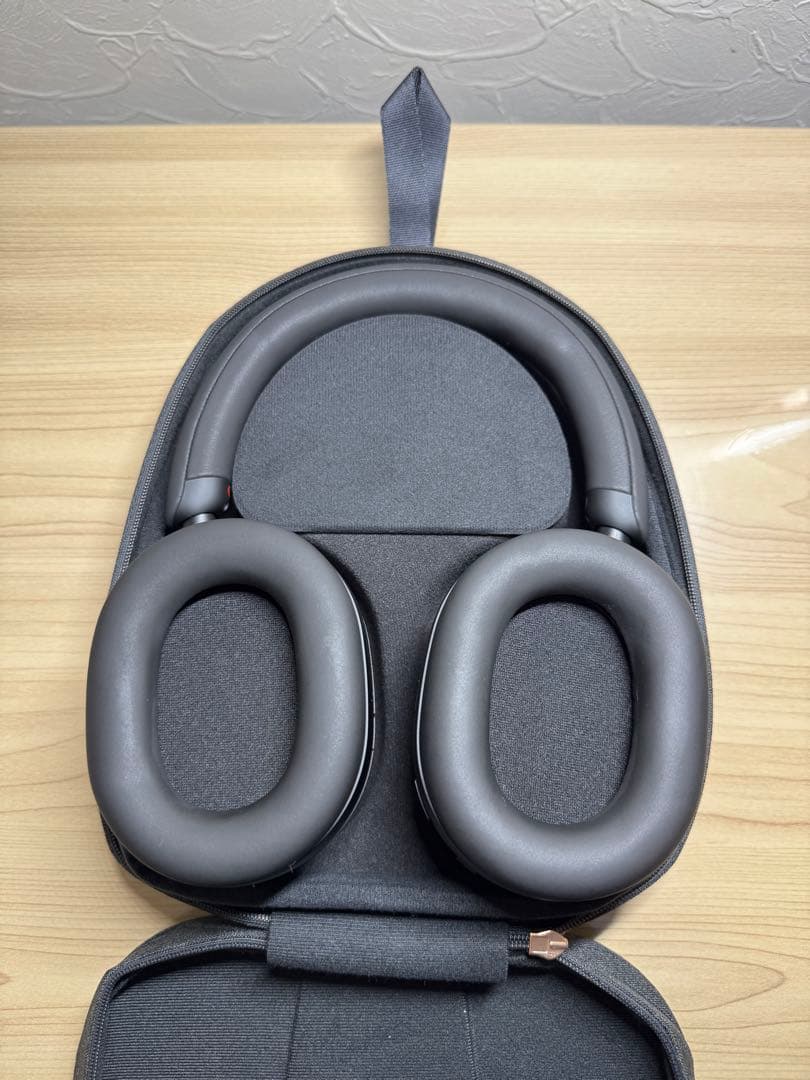 ［美品］ソニー ワイヤレスヘッドホン WH-1000XM5