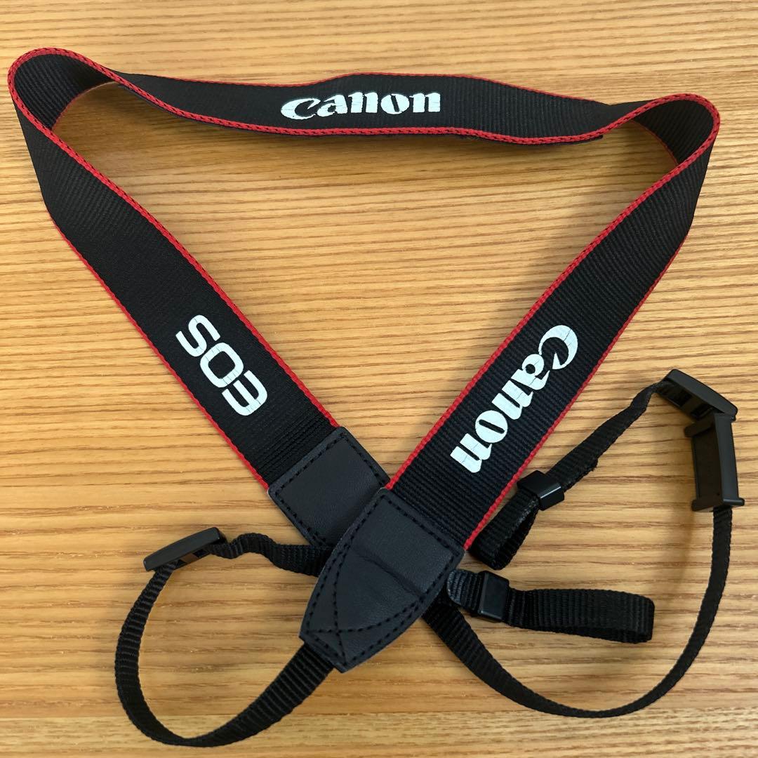 Canon EOS Kiss X7 デジタル一眼レフカメラ　ダブルズームキット