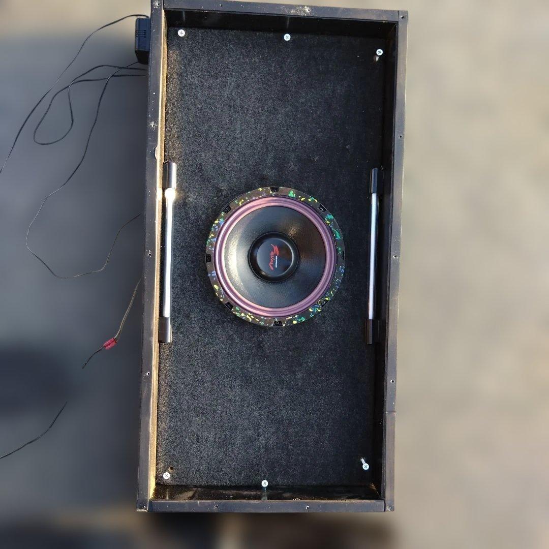 スピーカー　箱有無は相談です