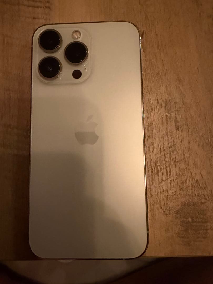 【美品】Apple iPhone 13 Pro ホワイト 本体