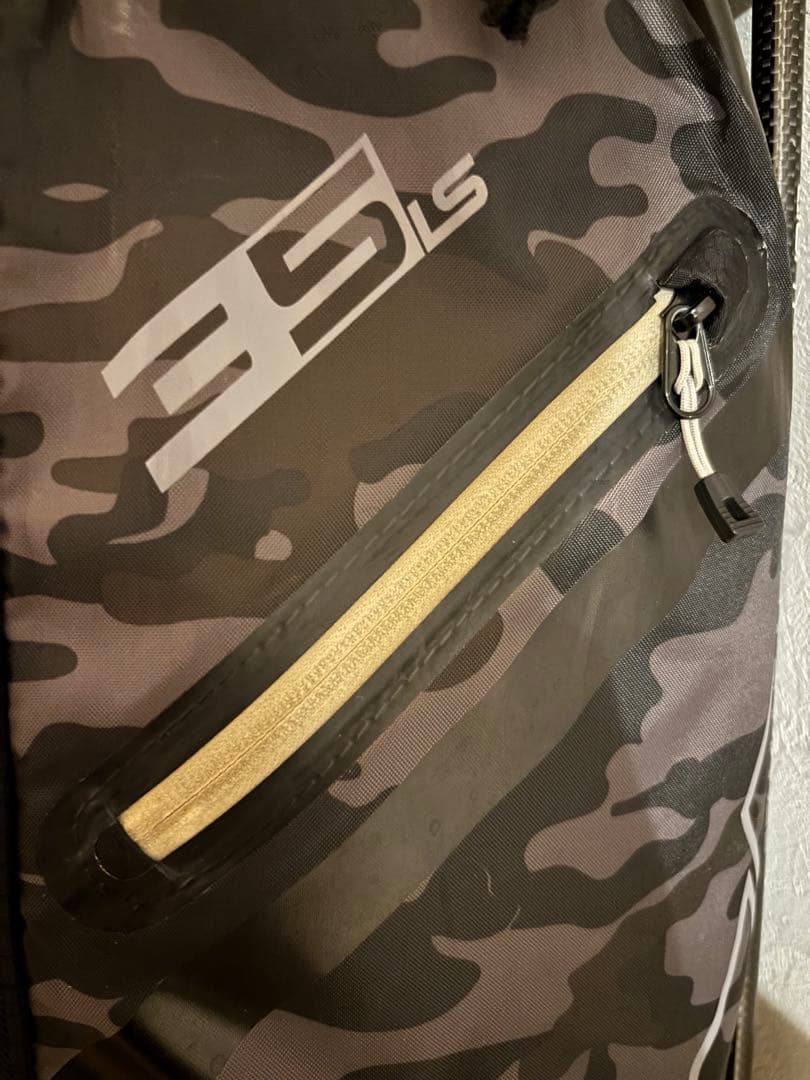 サンマウンテン　カモフラージュ スタンド式ゴルフバッグ