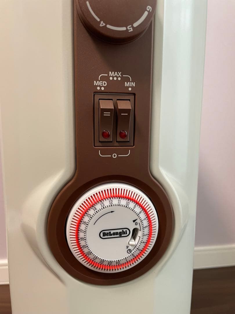 デロンギ オイルヒーター ホワイトブラウン JR0812