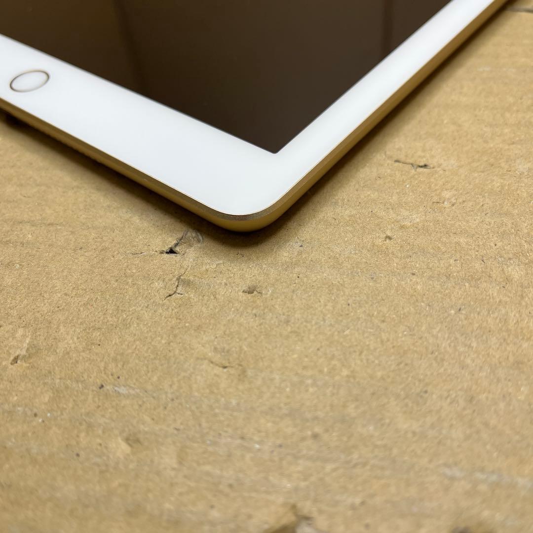 訳ありiPad (第５世代) Wi-Fi + Cellular 128ゴールド