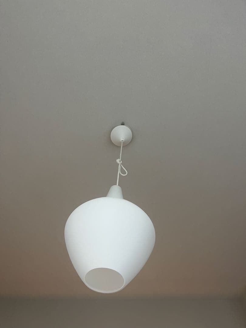 シプリ ペンダントランプ　ホワイト ペンダントライト