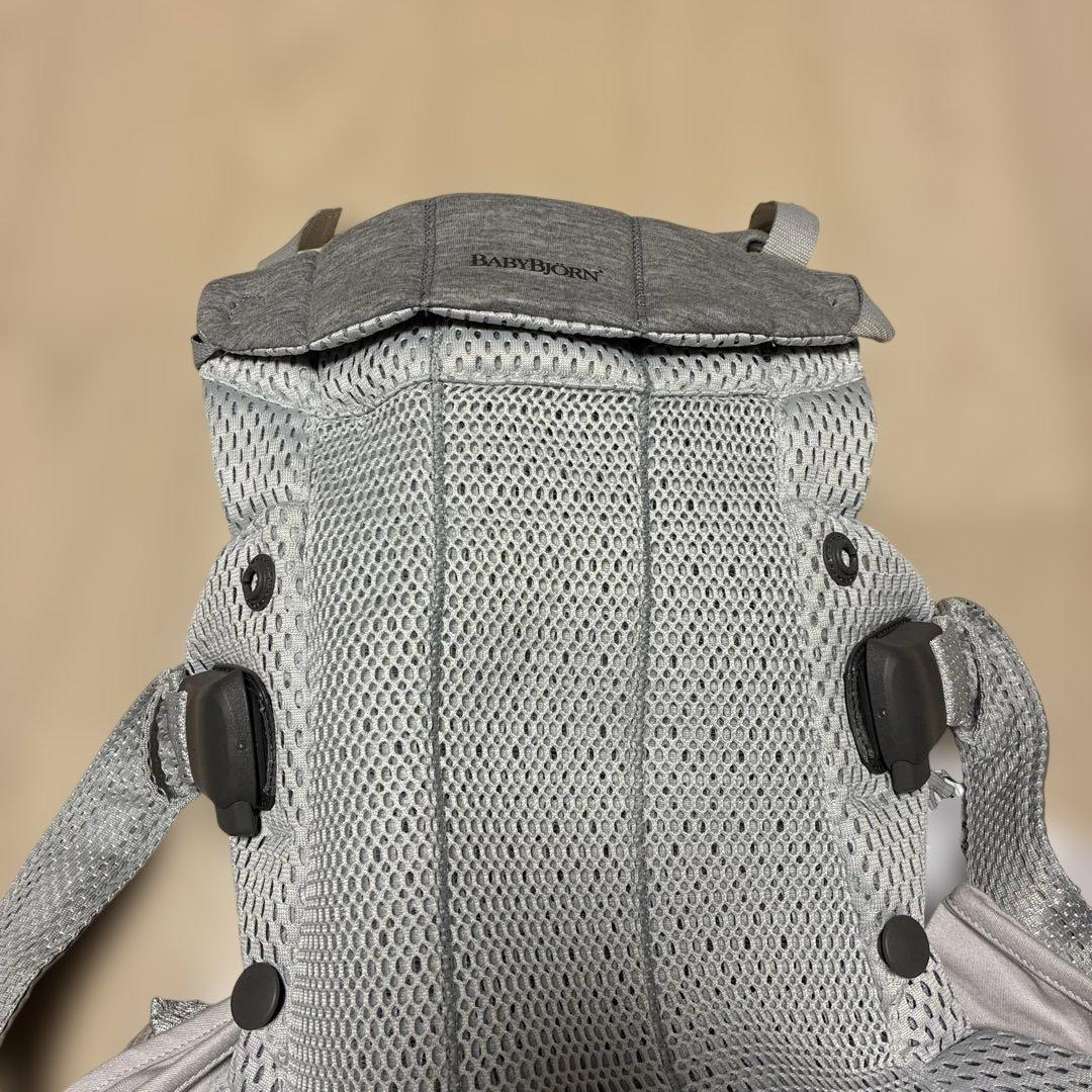 美品！BABYBJÖRN 抱っこ紐 ベビービョルン　ハーモニー　シルバー