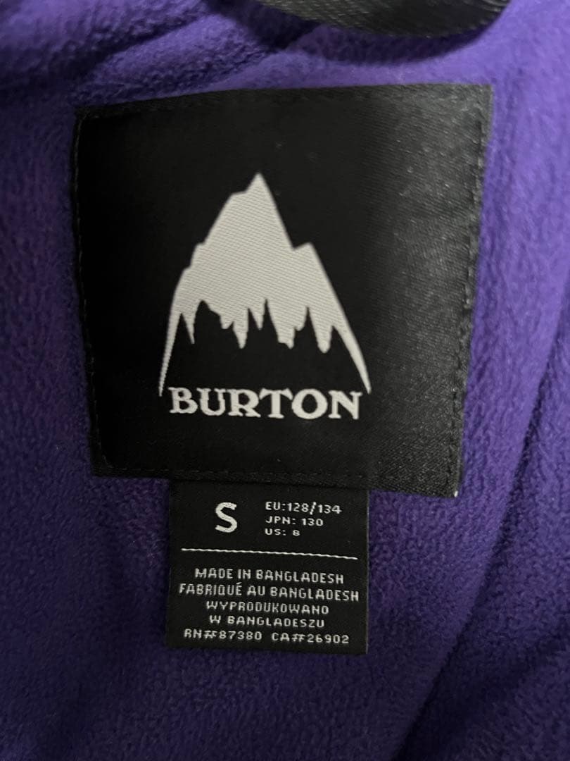 BURTON キッズ　スキーウェア 上下セットSサイズ　130cm