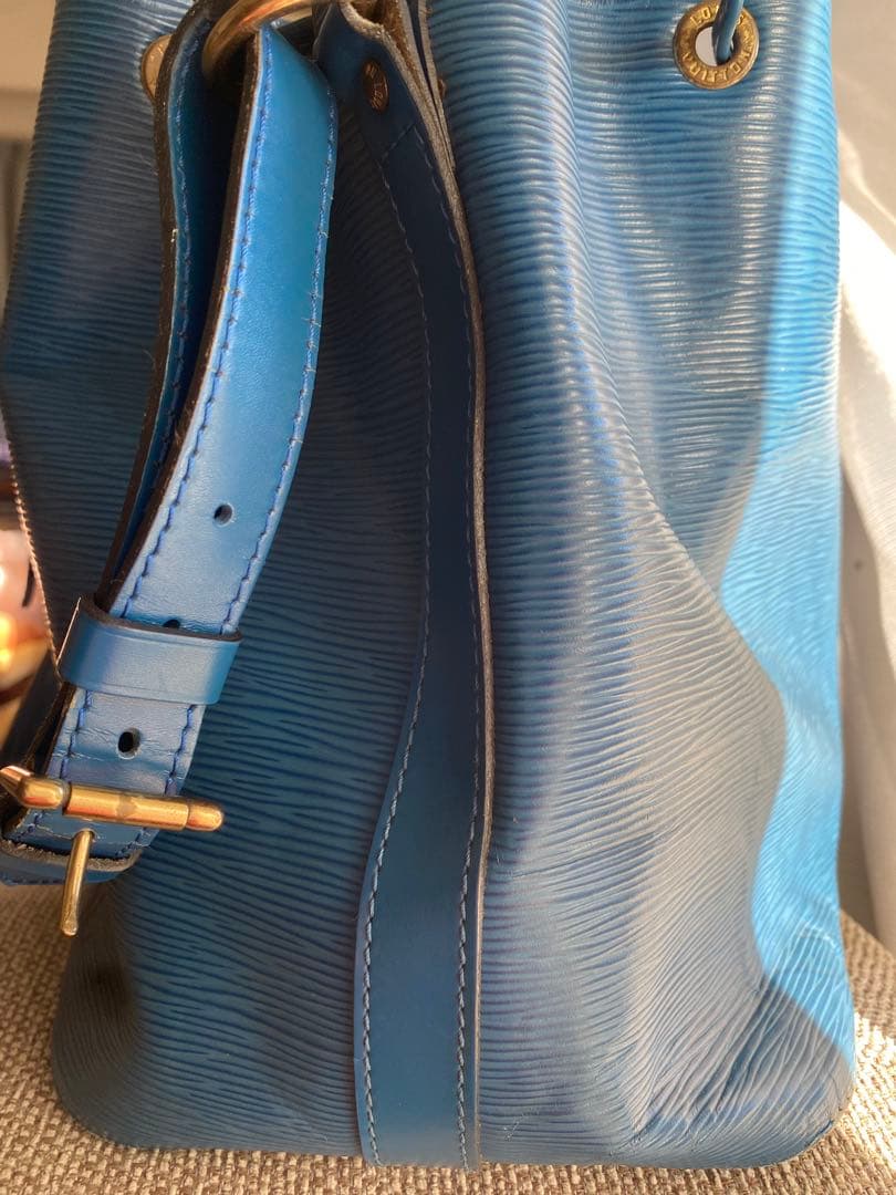 LOUIS VUITTON ルイヴィトン　エピノエ　ビンテージ　ブルー