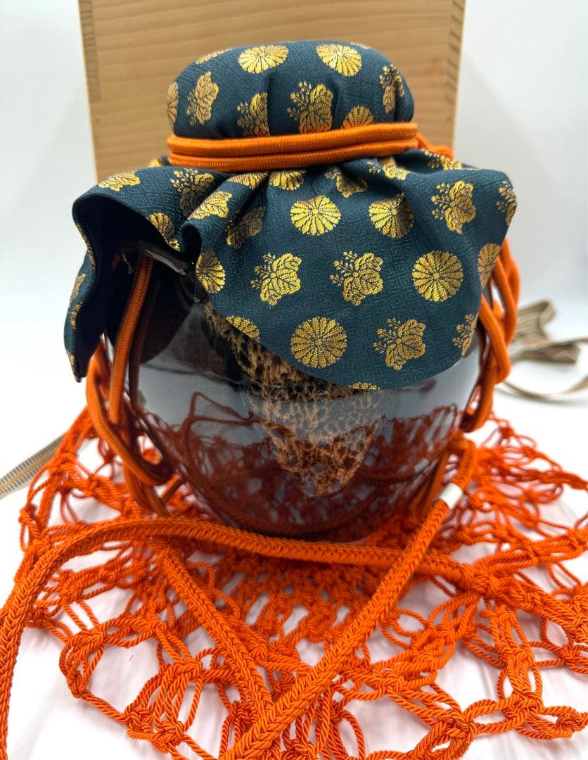 135 天目釉　飾壺　平安草山　未使用品　共箱