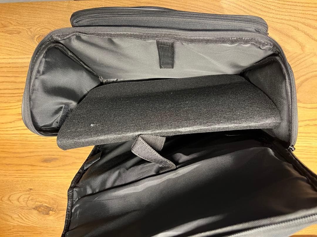 EPSON EB-W06 WHITE プロジェクター　美品　ケース付き