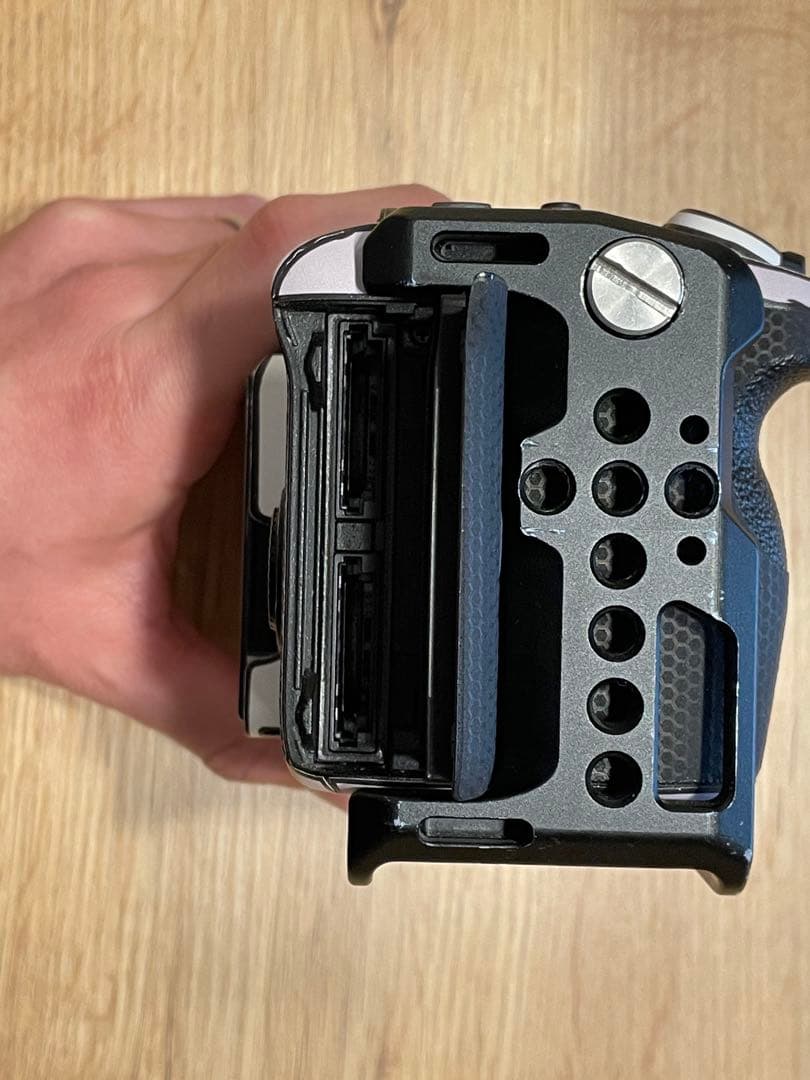 SONY FX30 TILTAハーフケージ・スキンシール付