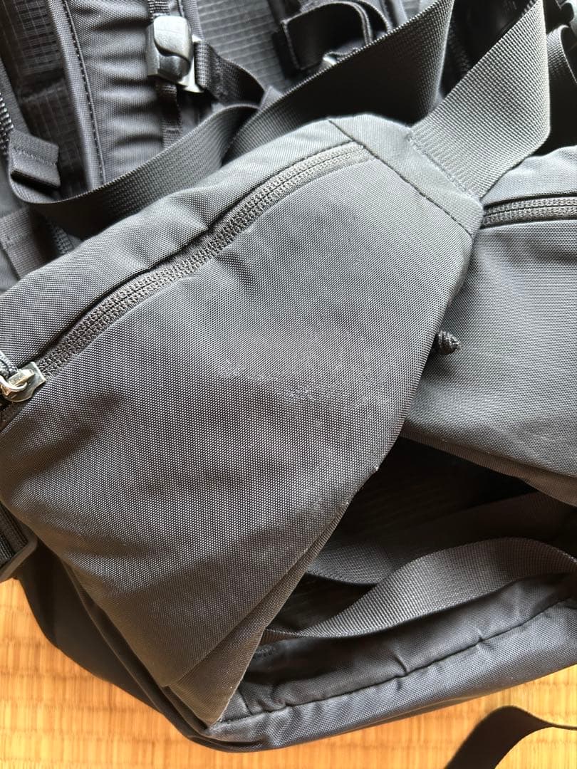 patagonia パタゴニア スノードリフター 30L S/M ブラック