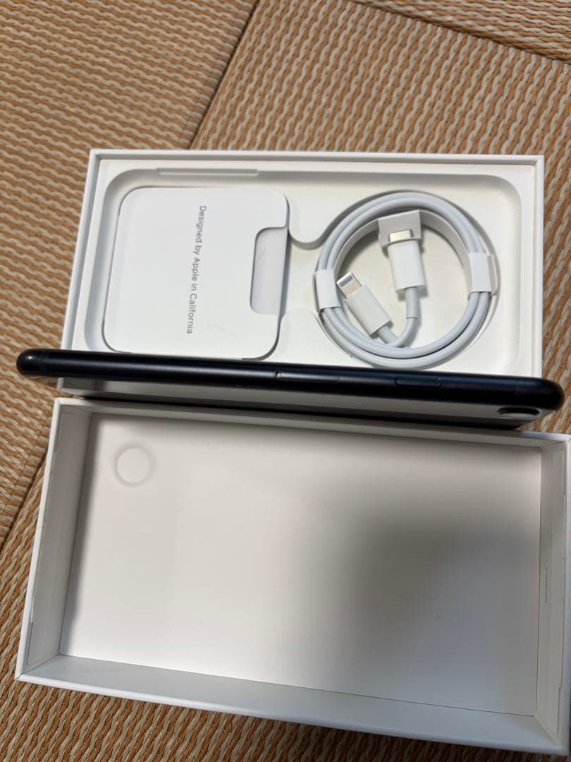 iPhoneSE 第3世代 128GB SIMフリー ミッドナイト