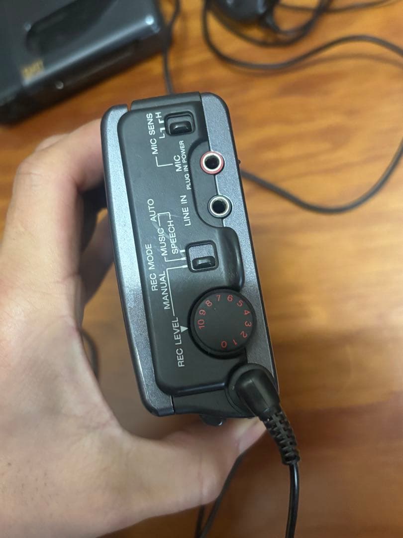 d*2様 SONY DATウォークマン 　2点ジャンク品