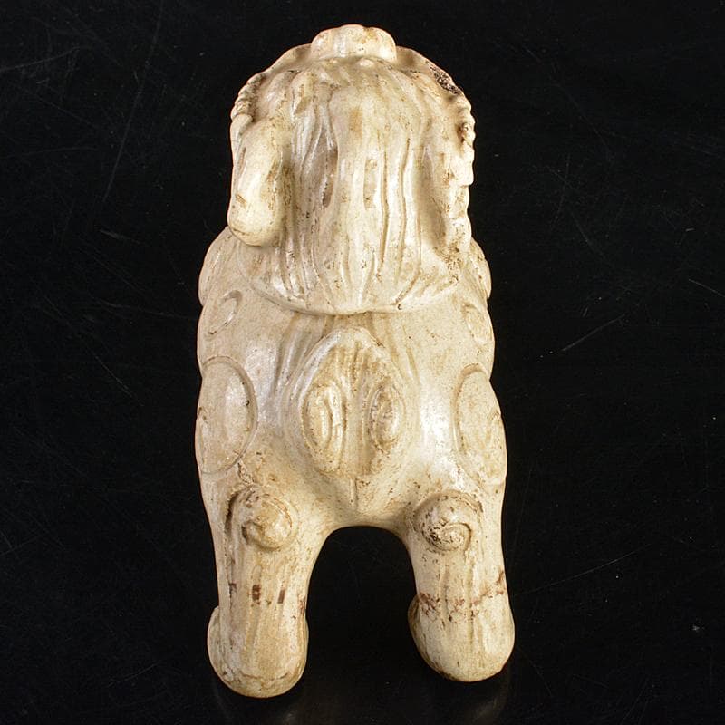 二代　楽吉左エ門　田中常慶作　楽焼　白楽獅子香炉　時代箱付　V　R7444