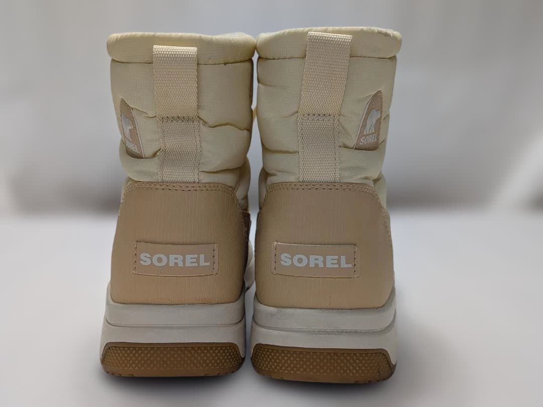 SORELソレル　ウィットニー3　ブーツ　スニーカー　ほぼ新品(1回着用)