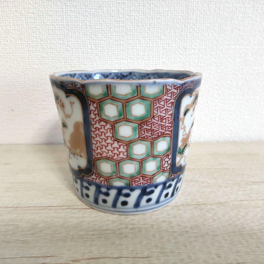 お値下げしました、古伊万里　色絵　窓抜　葡萄に栗鼠　亀甲文　そば猪口