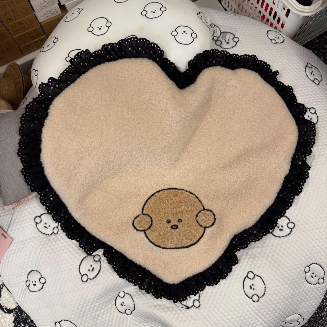 【新品未使用】大人気！韓国犬雑貨ブランド「JUMINE」MONGGU ボアマット