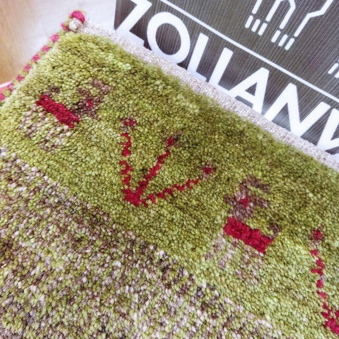 値下げ交渉ミニギャベ●33×34㎝●手織●本物●新品未使用 遊牧民が紡ぐギャッベ