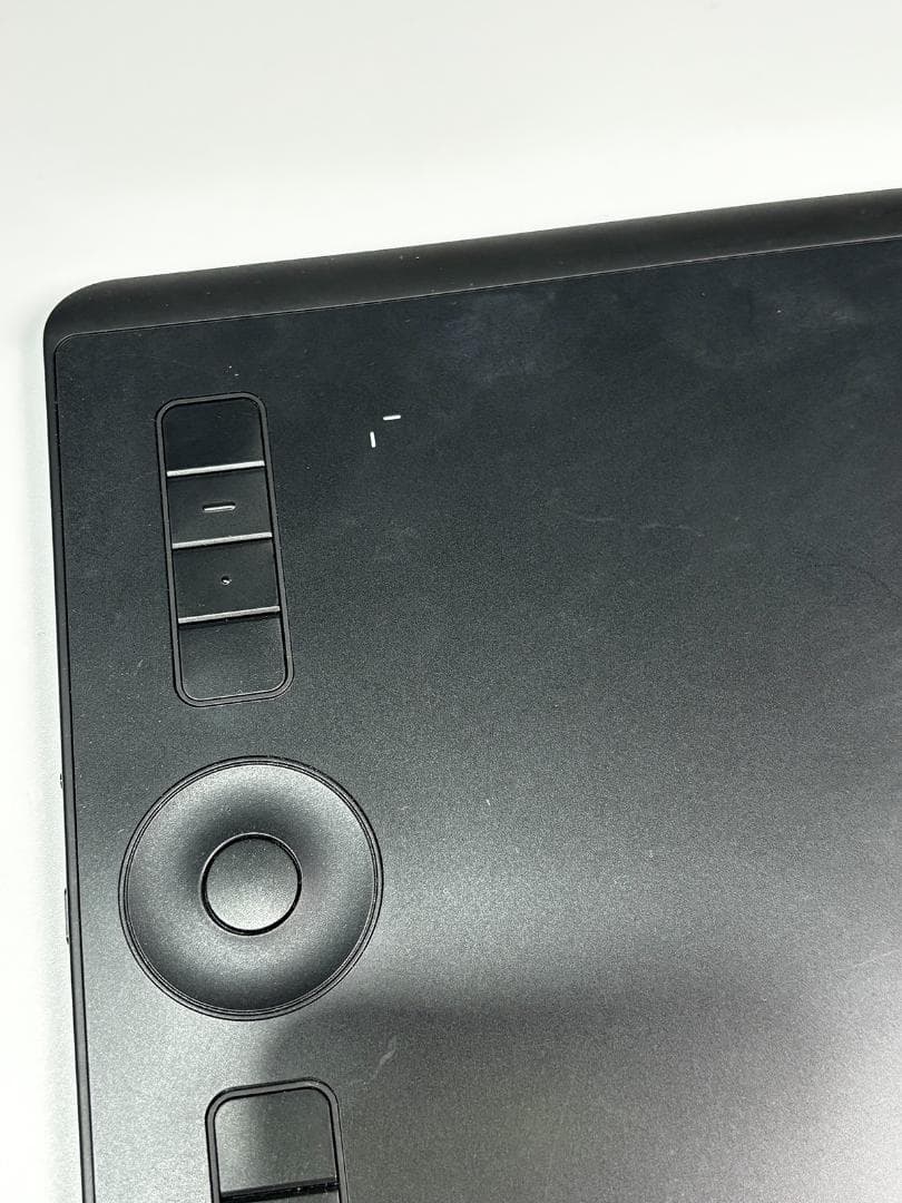 Wacom Intuos Pro Mサイズ Pro Pen 2 付属