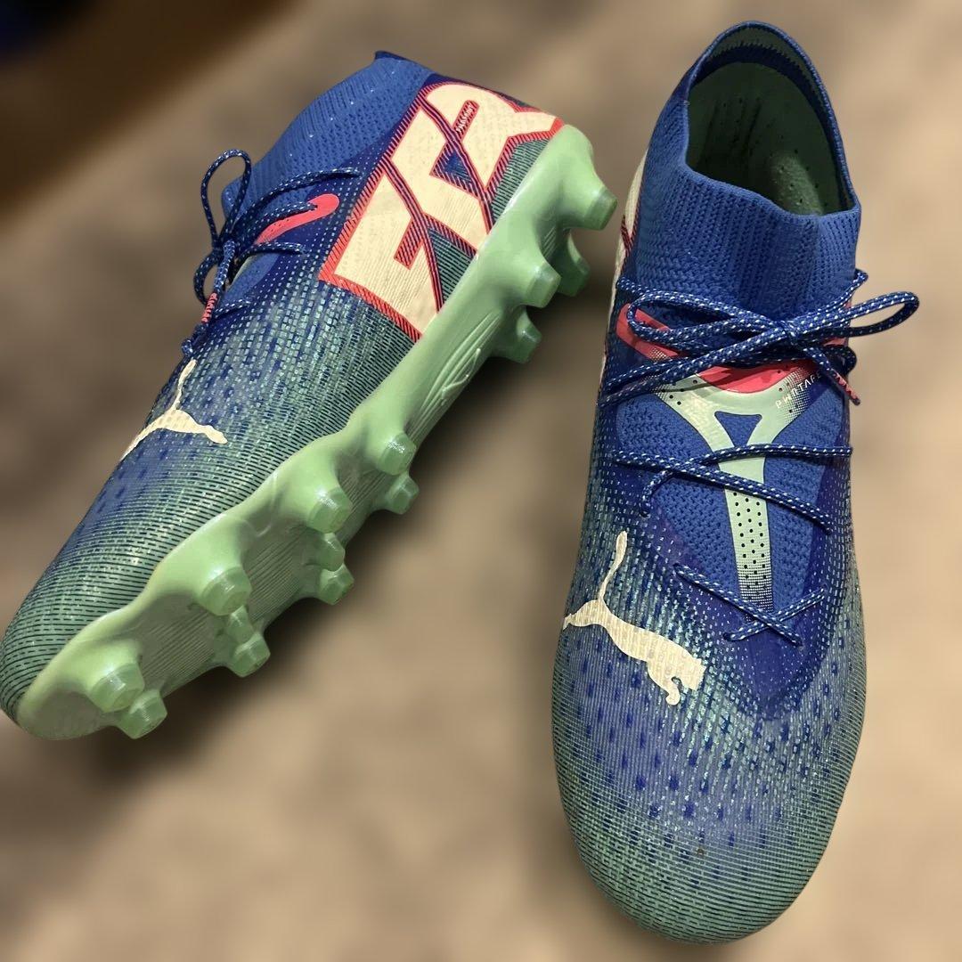 プーマ フューチャー　Future 7 アルティメットトップモデル　水色