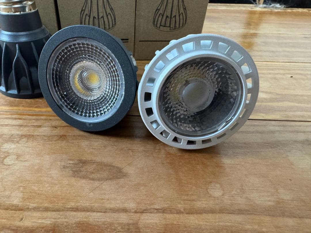 GrowLight 15w 3個　ヘリオスコラボライト 2個