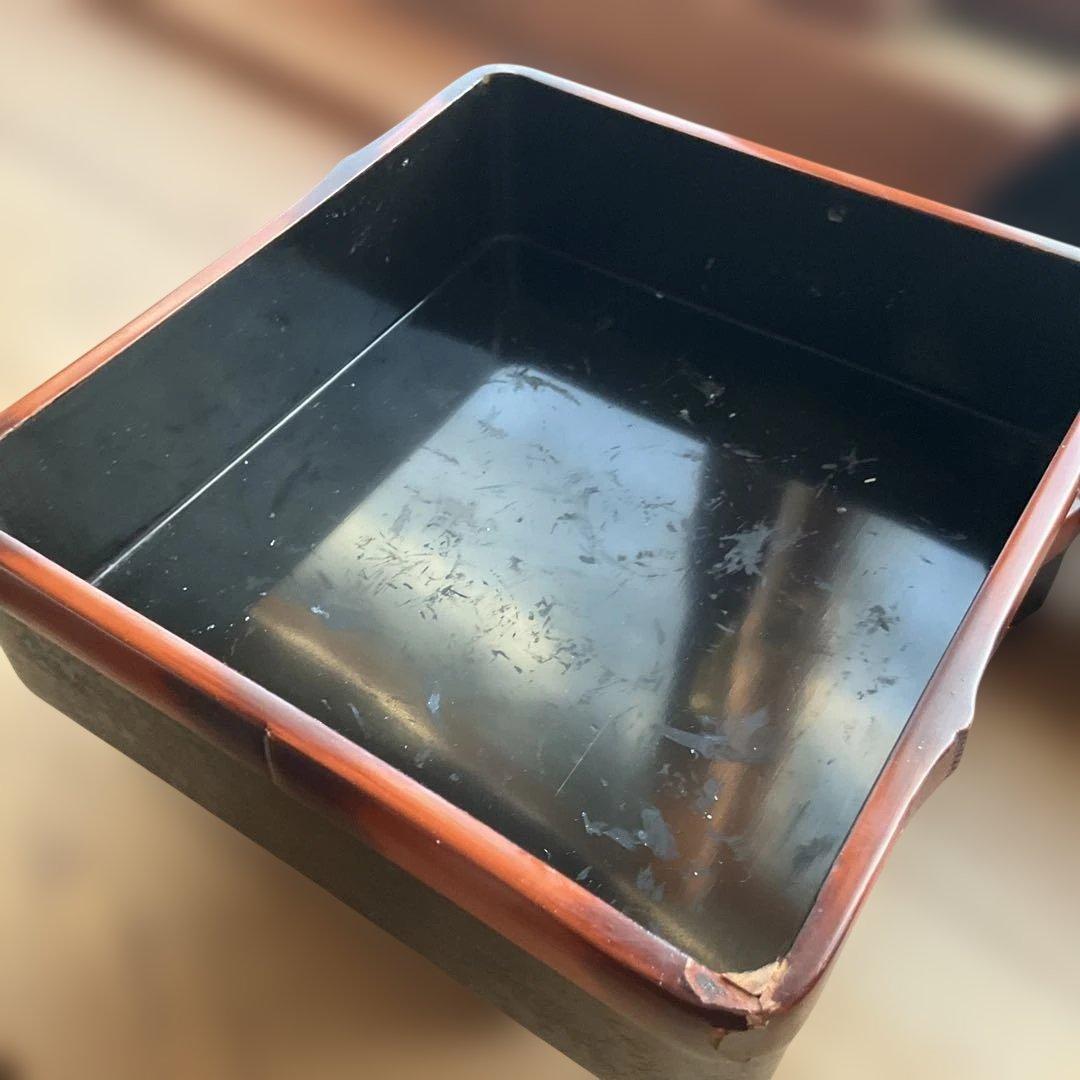古い木製 三段重箱 黒・茶色 持ち手付き