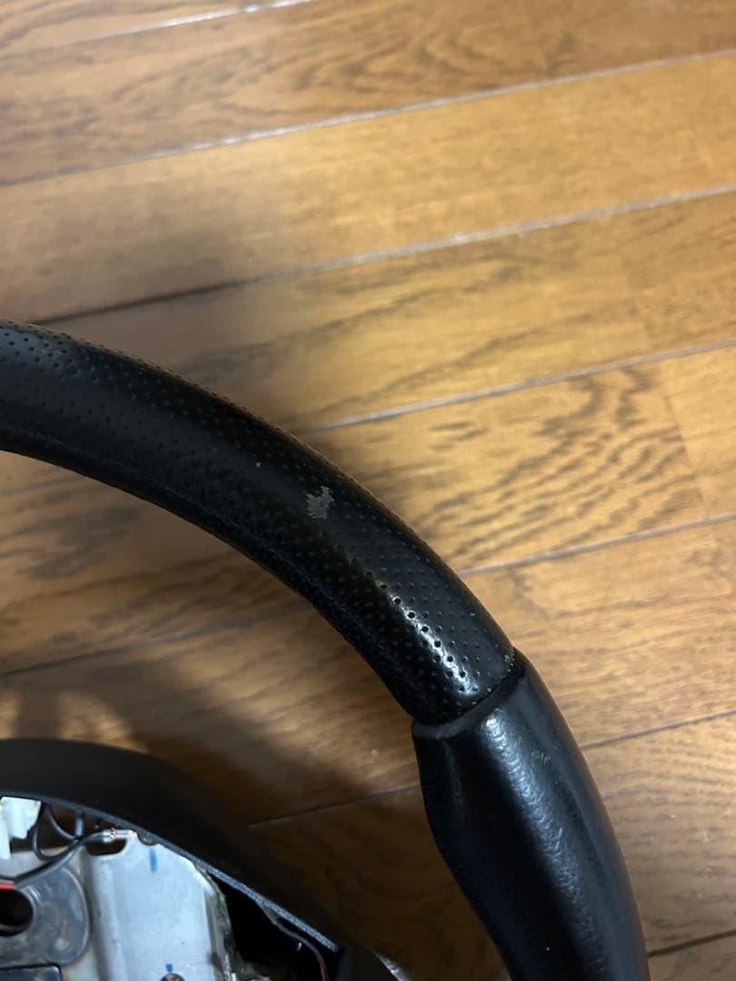 MOMO ステアリング L880Kにて使用