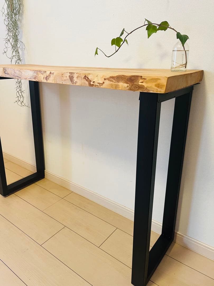 栃　一枚板テーブル　カウンターテーブル　アイアン脚　縮み杢