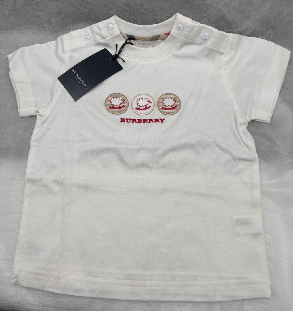 新品未使用品　バーバリー　80cm Tシャツ・ショートパンツ・ソックスセット