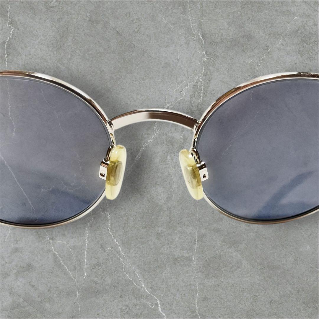 CHANEL サングラス オーバル型 ロゴ入り シルバーフレーム