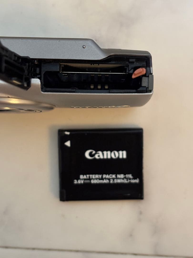 ▪️ キャノン PowerShot A4000 IS PC1730本体のみ　807