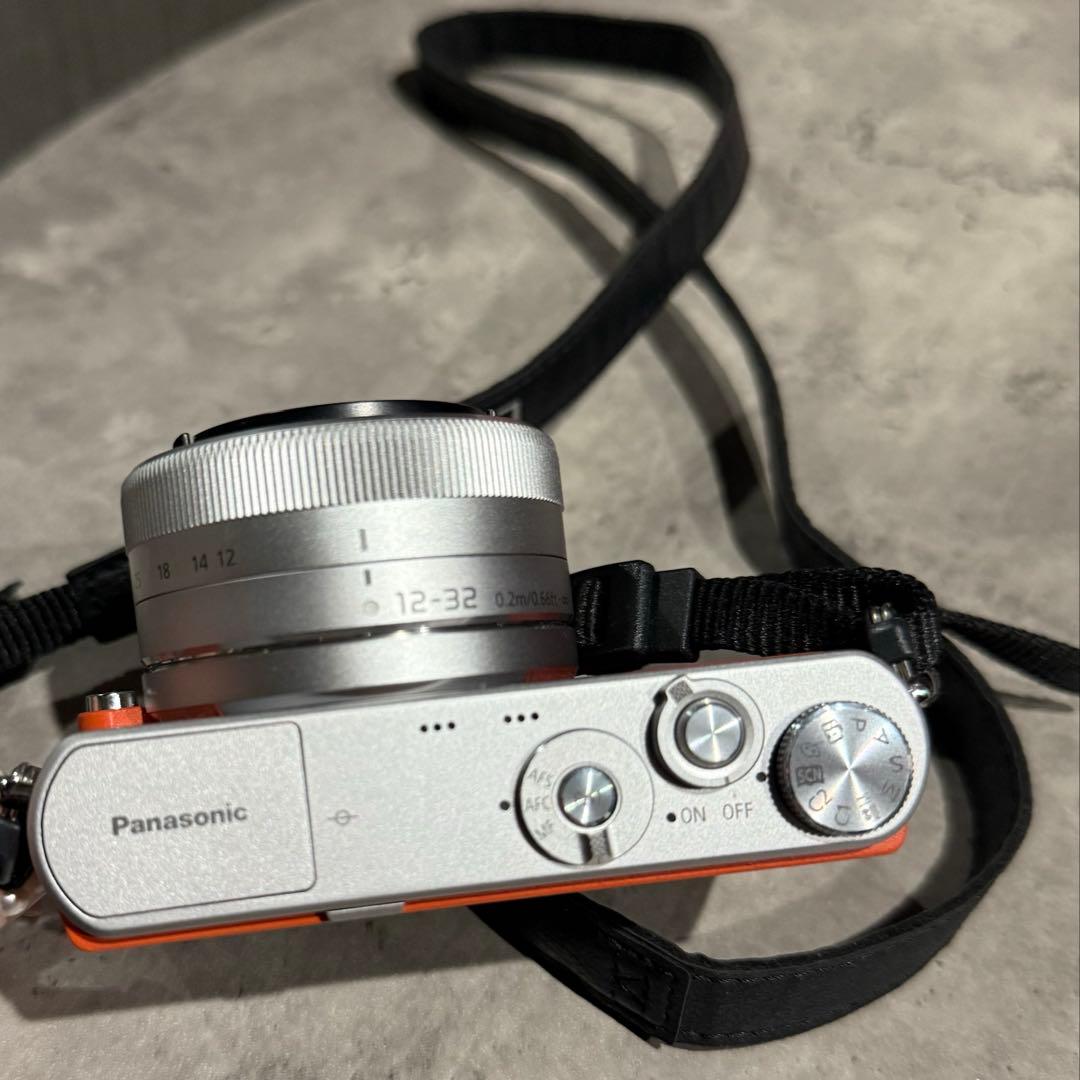 超美品Panasonic LUMIX G オレンジ 12-32mm