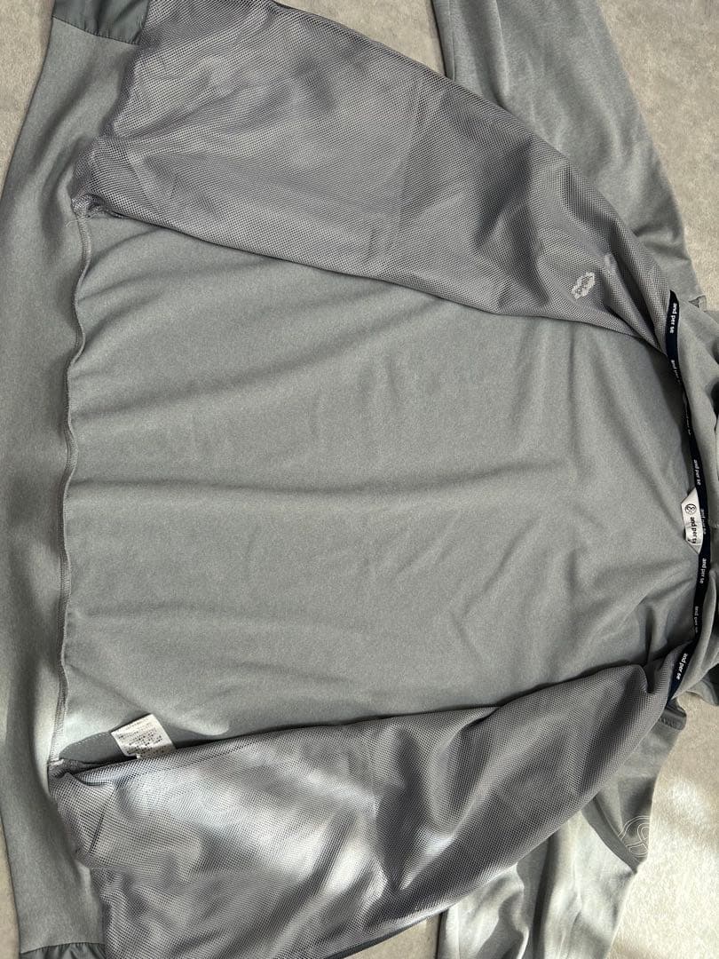 未使用 and per se アンパスィ ゴルフ ジャンバー グレー M 切替